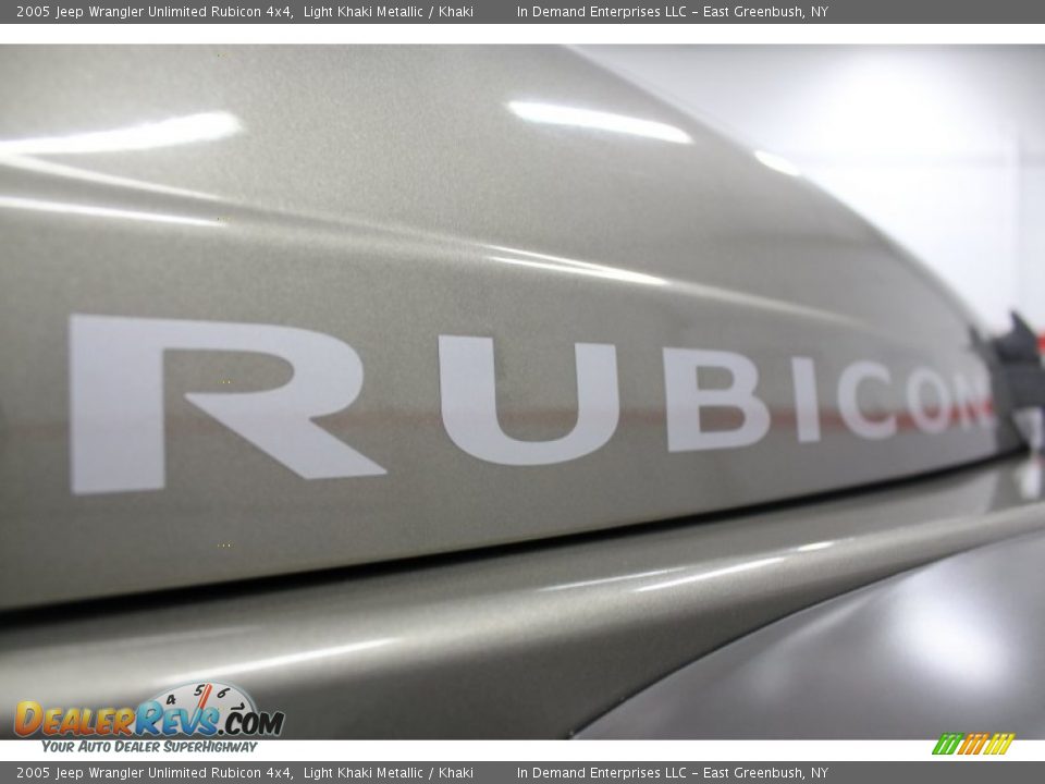 2005 Jeep Wrangler Unlimited Rubicon 4x4 Light Khaki Metallic / Khaki Photo #36