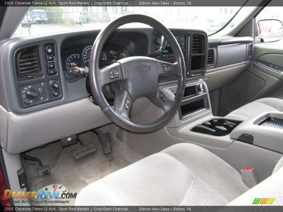 2005 Chevrolet Tahoe LS 4x4 Sport Red Metallic / Gray/Dark Charcoal Photo #15