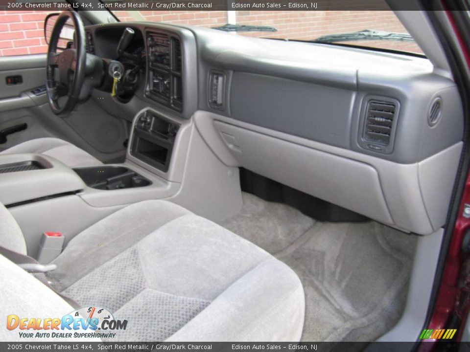 2005 Chevrolet Tahoe LS 4x4 Sport Red Metallic / Gray/Dark Charcoal Photo #16