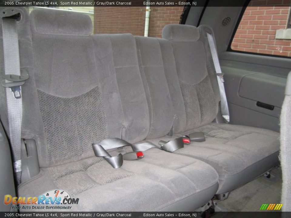 2005 Chevrolet Tahoe LS 4x4 Sport Red Metallic / Gray/Dark Charcoal Photo #19