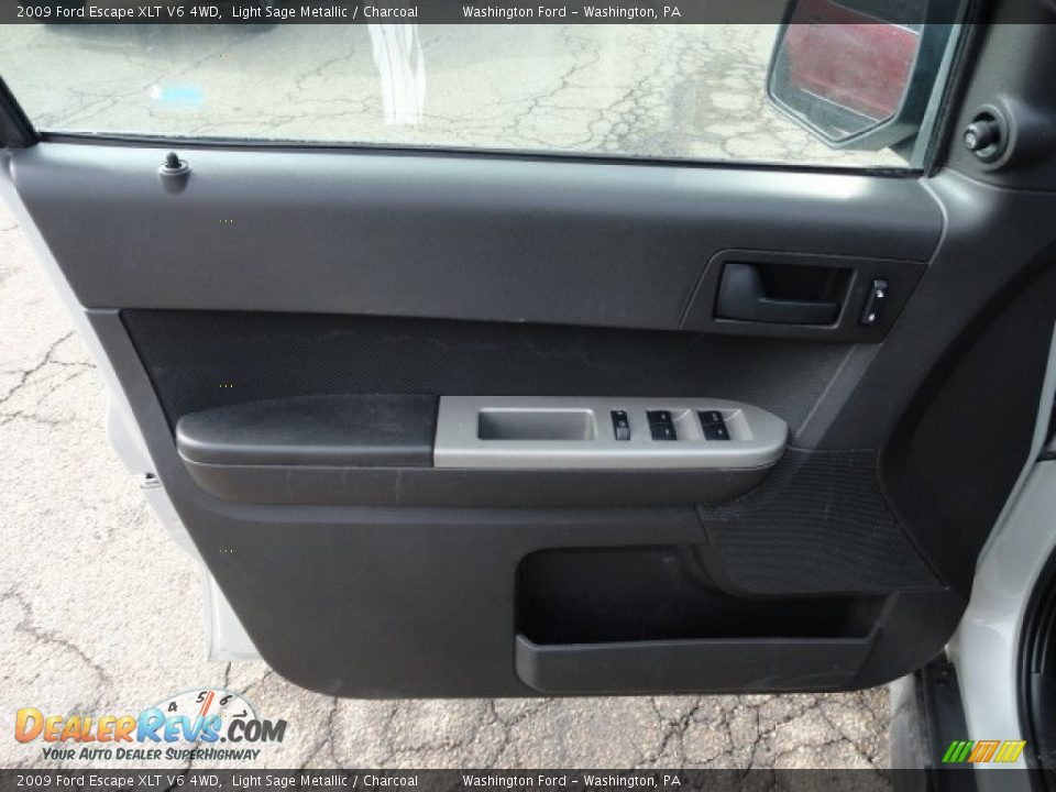 2009 Ford Escape XLT V6 4WD Light Sage Metallic / Charcoal Photo #14