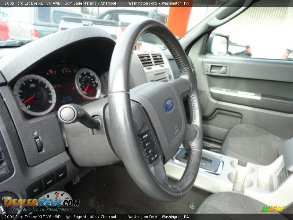 2009 Ford Escape XLT V6 4WD Light Sage Metallic / Charcoal Photo #16