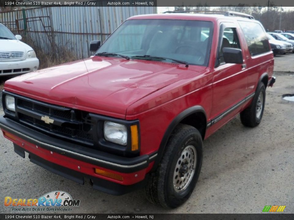 1994 Chevrolet S10 Blazer 4x4 Bright Red / Gray Photo #3