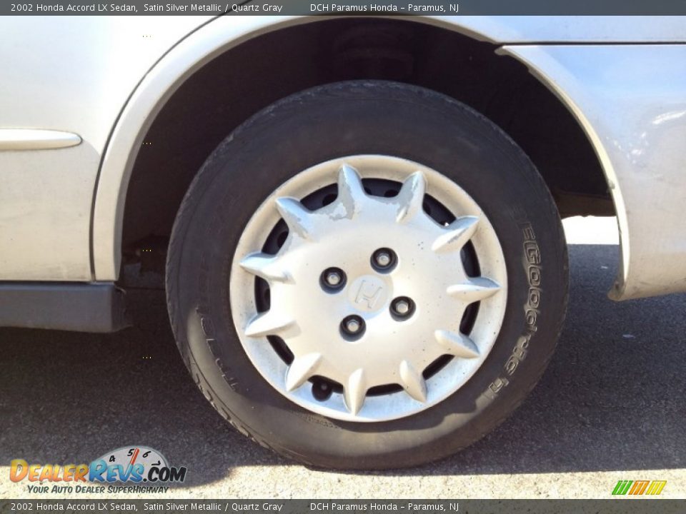2002 Honda Accord LX Sedan Satin Silver Metallic / Quartz Gray Photo #2