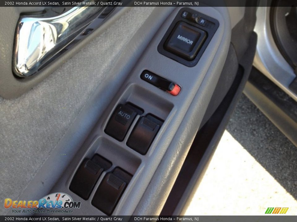 2002 Honda Accord LX Sedan Satin Silver Metallic / Quartz Gray Photo #21