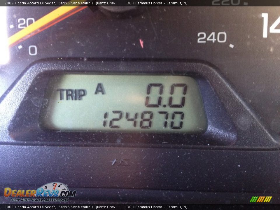 2002 Honda Accord LX Sedan Satin Silver Metallic / Quartz Gray Photo #27