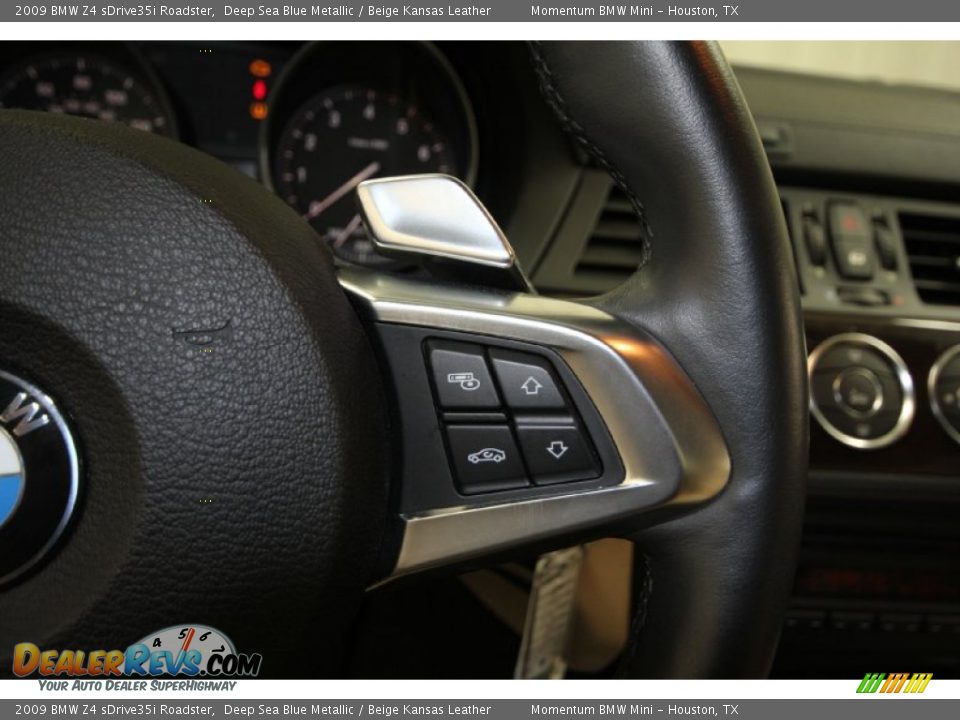 Controls of 2009 BMW Z4 sDrive35i Roadster Photo #29