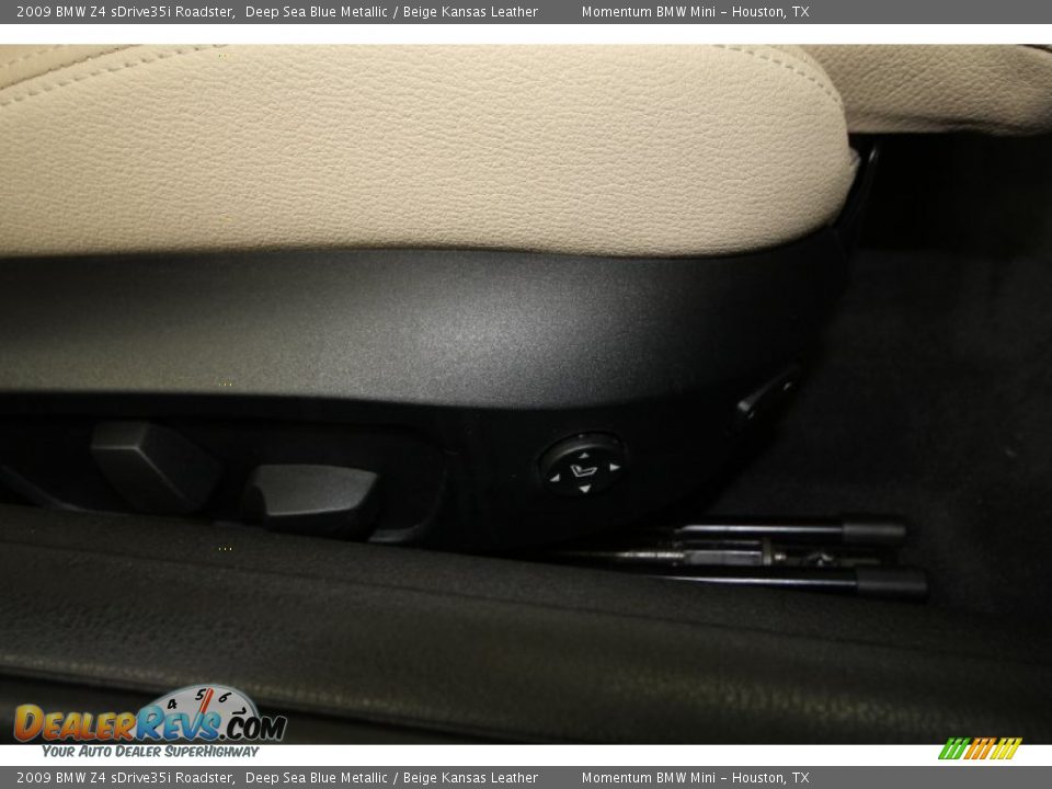 2009 BMW Z4 sDrive35i Roadster Deep Sea Blue Metallic / Beige Kansas Leather Photo #34