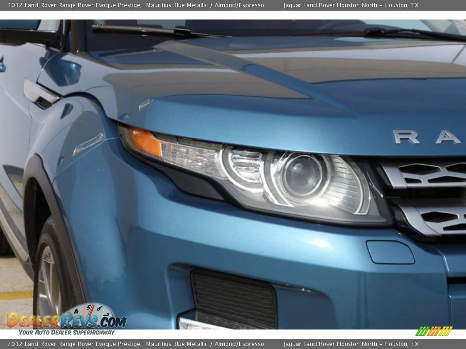 2012 Land Rover Range Rover Evoque Prestige Mauritius Blue Metallic / Almond/Espresso Photo #10