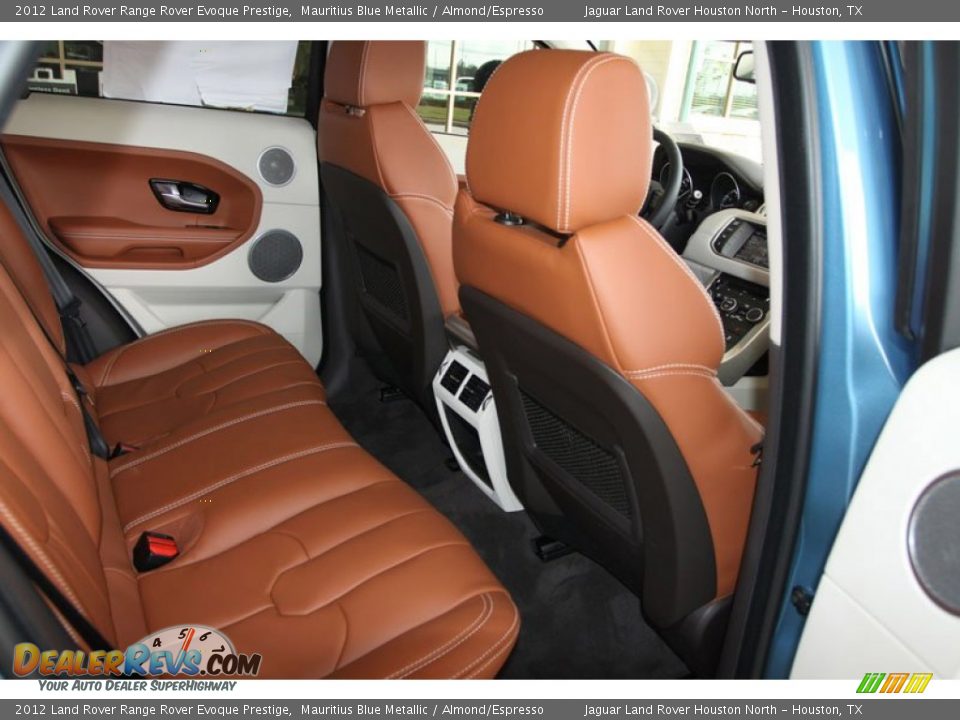 Almond/Espresso Interior - 2012 Land Rover Range Rover Evoque Prestige Photo #18