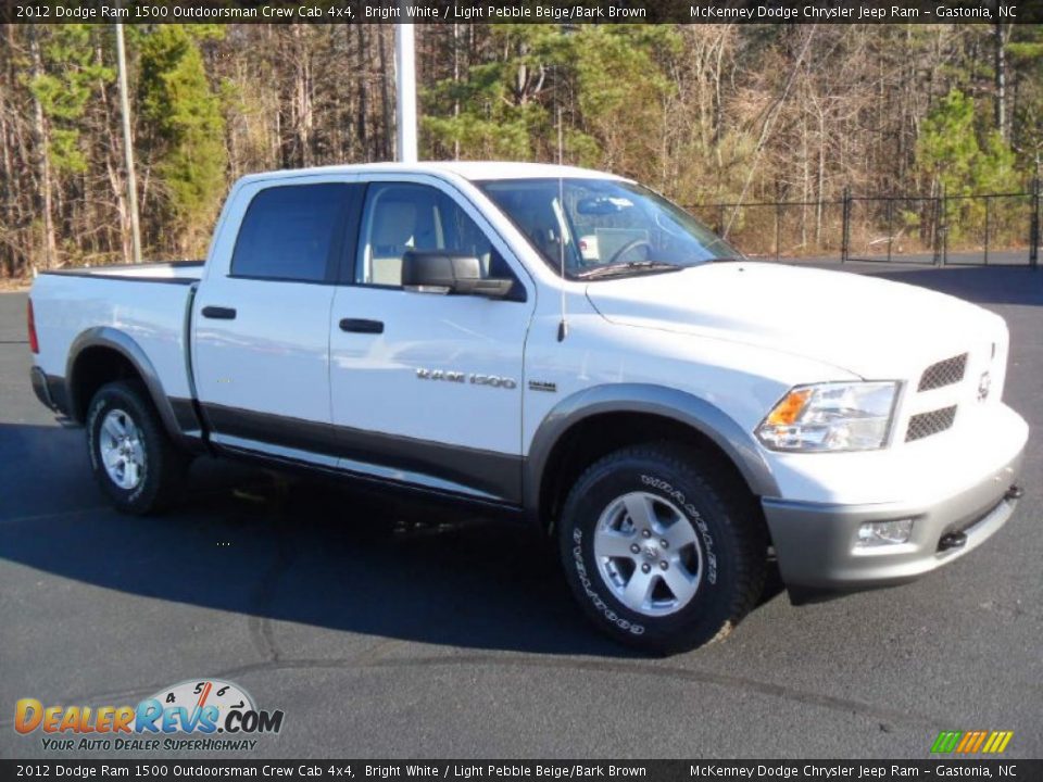 2012 Dodge Ram 1500 Outdoorsman Crew Cab 4x4 Bright White / Light Pebble Beige/Bark Brown Photo #2