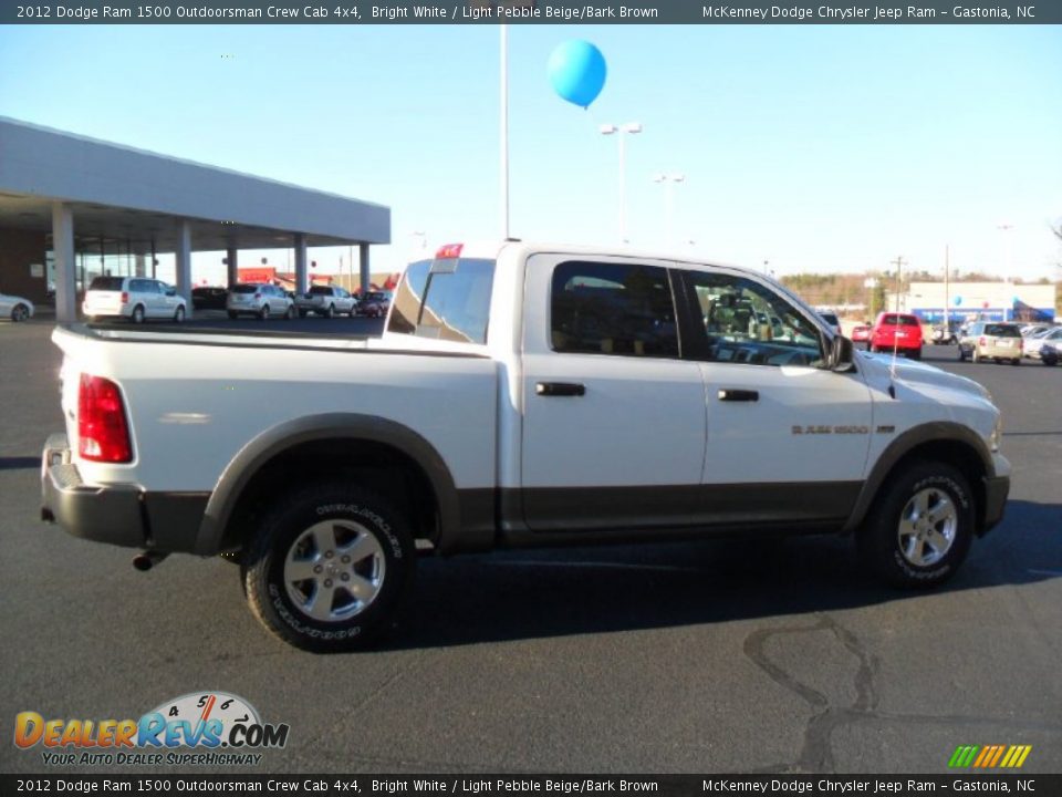 2012 Dodge Ram 1500 Outdoorsman Crew Cab 4x4 Bright White / Light Pebble Beige/Bark Brown Photo #5