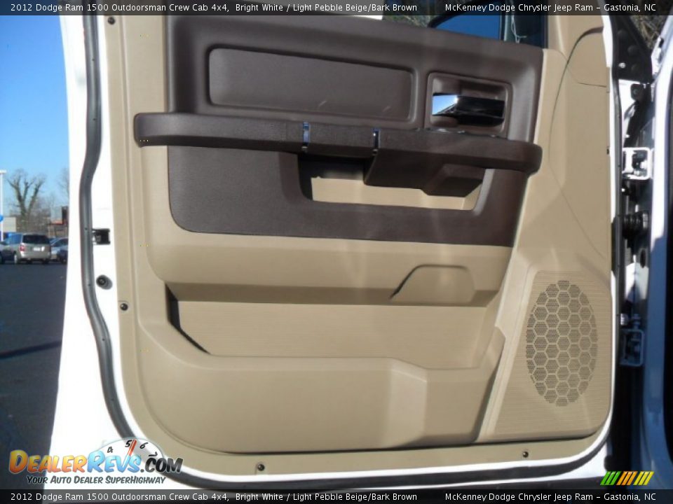 2012 Dodge Ram 1500 Outdoorsman Crew Cab 4x4 Bright White / Light Pebble Beige/Bark Brown Photo #9