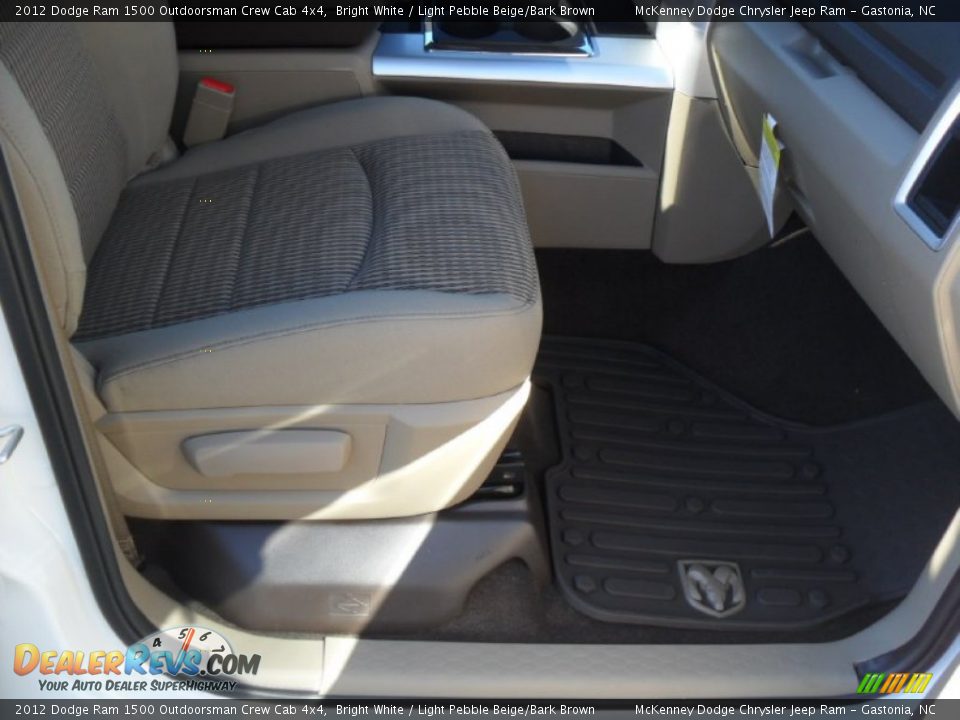 2012 Dodge Ram 1500 Outdoorsman Crew Cab 4x4 Bright White / Light Pebble Beige/Bark Brown Photo #20