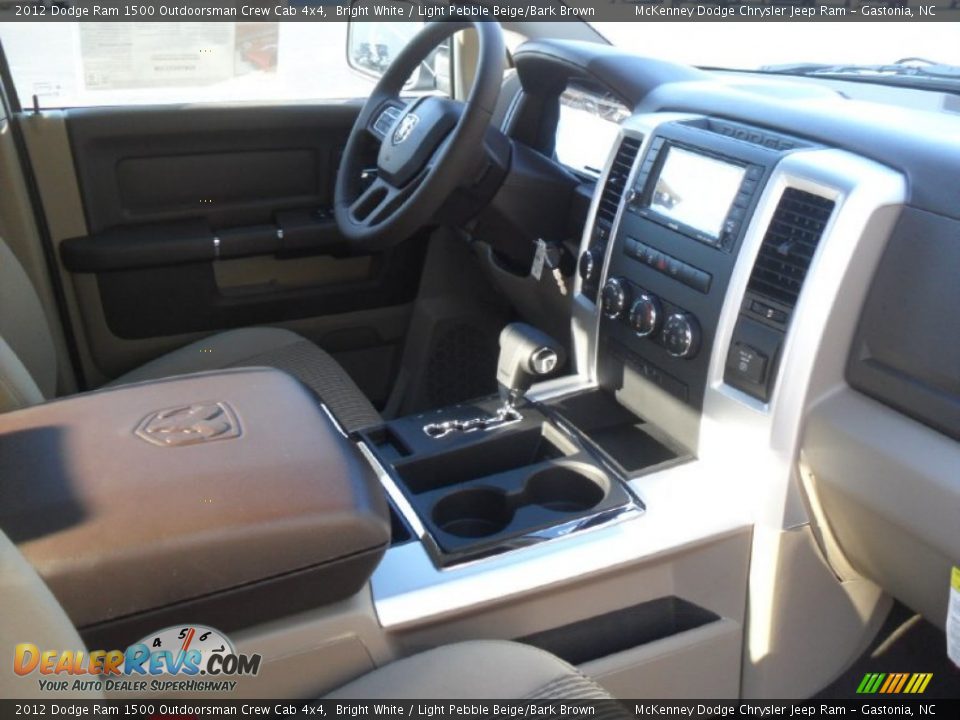 2012 Dodge Ram 1500 Outdoorsman Crew Cab 4x4 Bright White / Light Pebble Beige/Bark Brown Photo #21
