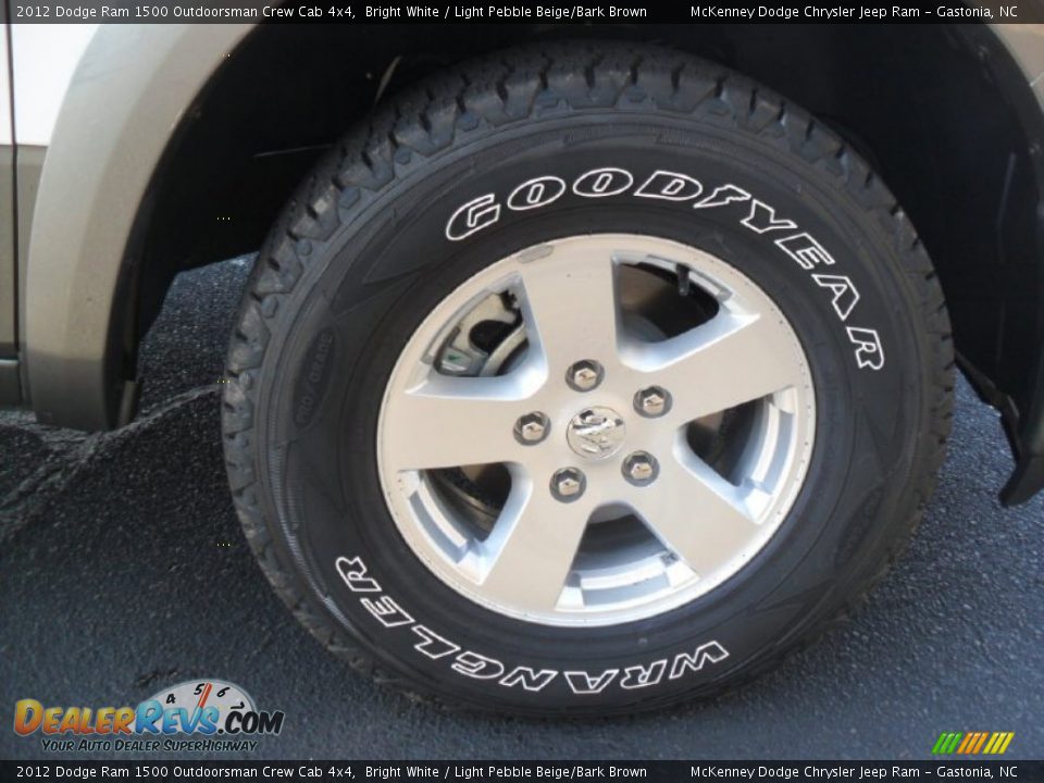 2012 Dodge Ram 1500 Outdoorsman Crew Cab 4x4 Bright White / Light Pebble Beige/Bark Brown Photo #23