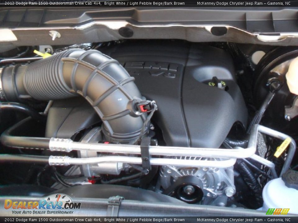 2012 Dodge Ram 1500 Outdoorsman Crew Cab 4x4 Bright White / Light Pebble Beige/Bark Brown Photo #24
