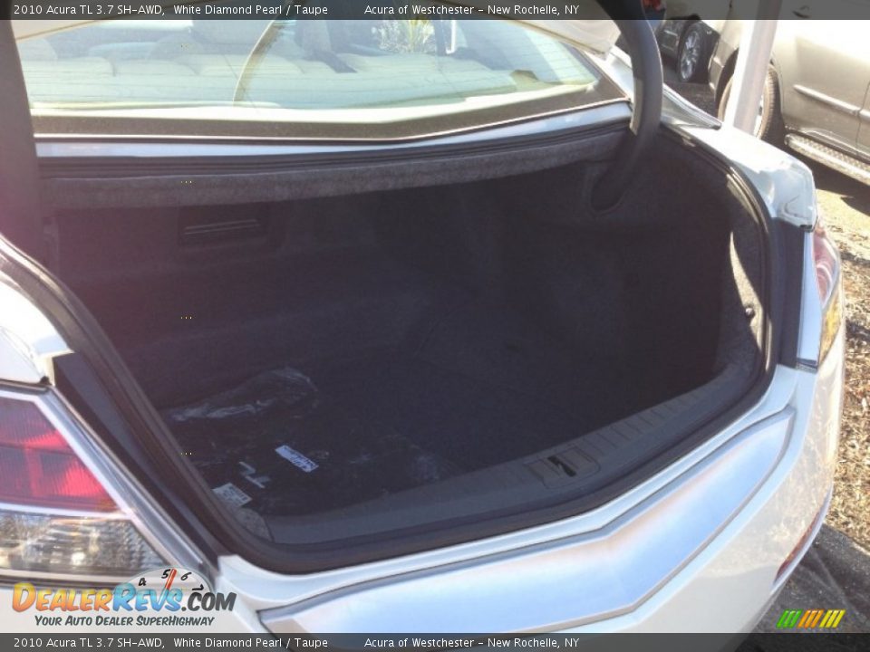 2010 Acura TL 3.7 SH-AWD White Diamond Pearl / Taupe Photo #24