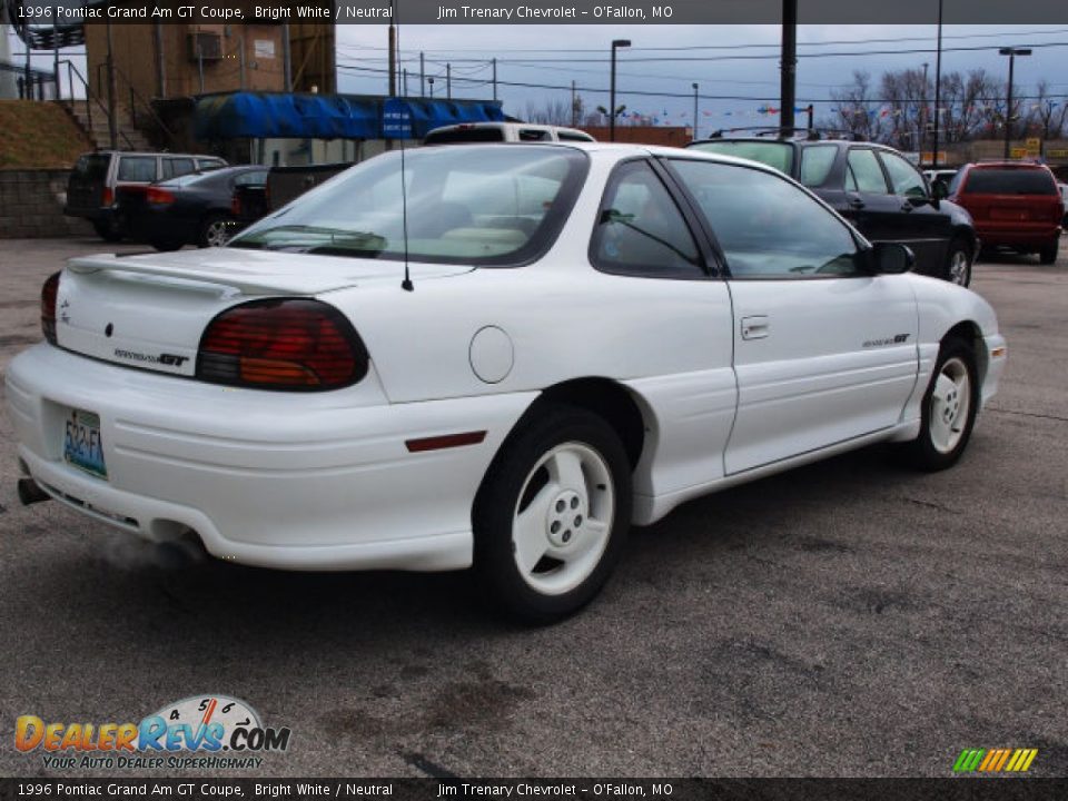 1996 Pontiac Grand Am GT Coupe Bright White / Neutral Photo #3