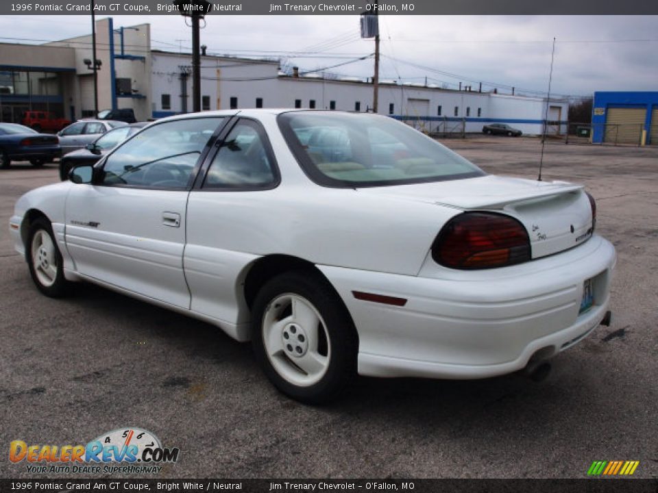 1996 Pontiac Grand Am GT Coupe Bright White / Neutral Photo #4