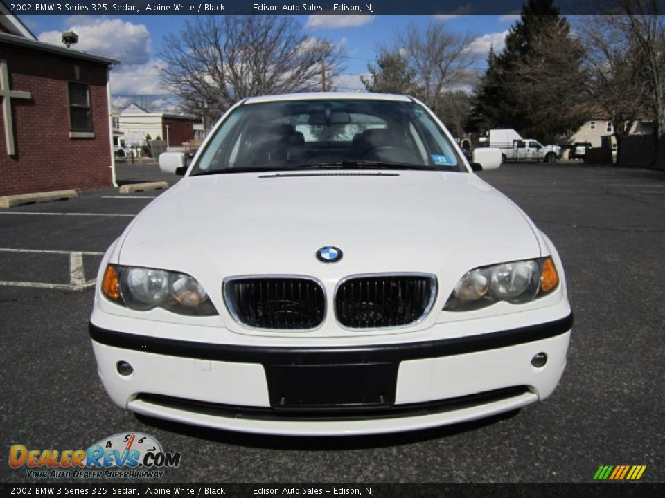 2002 BMW 3 Series 325i Sedan Alpine White / Black Photo #12