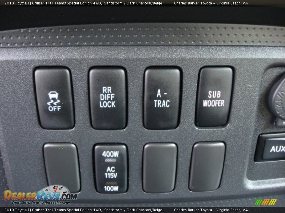 Controls of 2010 Toyota FJ Cruiser Trail Teams Special Edition 4WD Photo #14