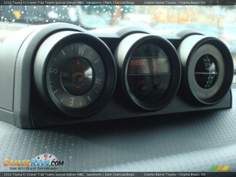 2010 Toyota FJ Cruiser Trail Teams Special Edition 4WD Gauges Photo #17