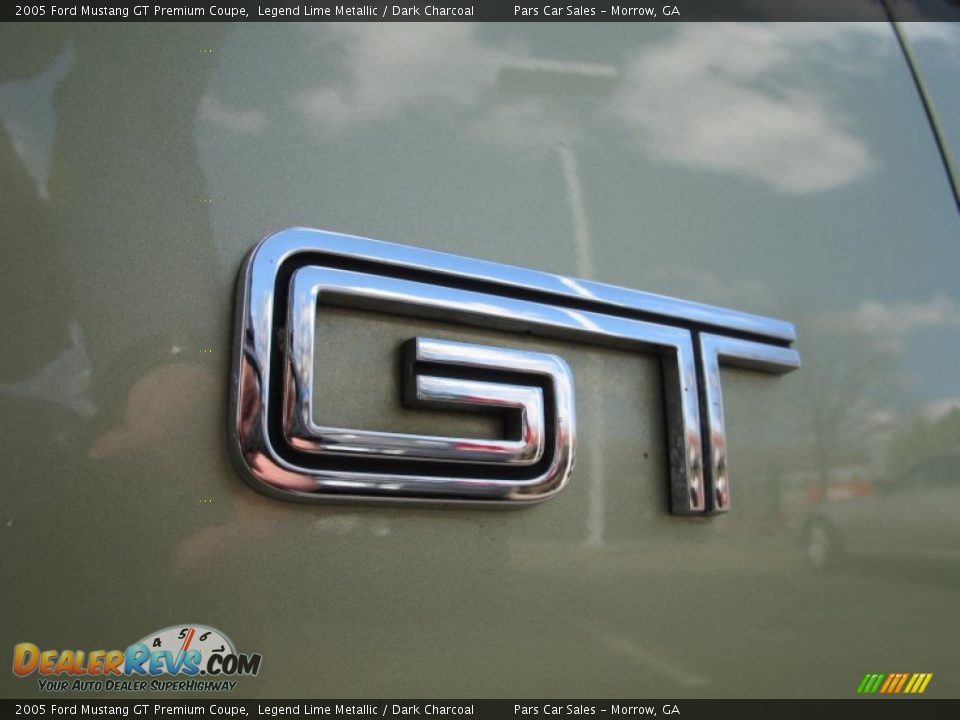 2005 Ford Mustang GT Premium Coupe Logo Photo #6