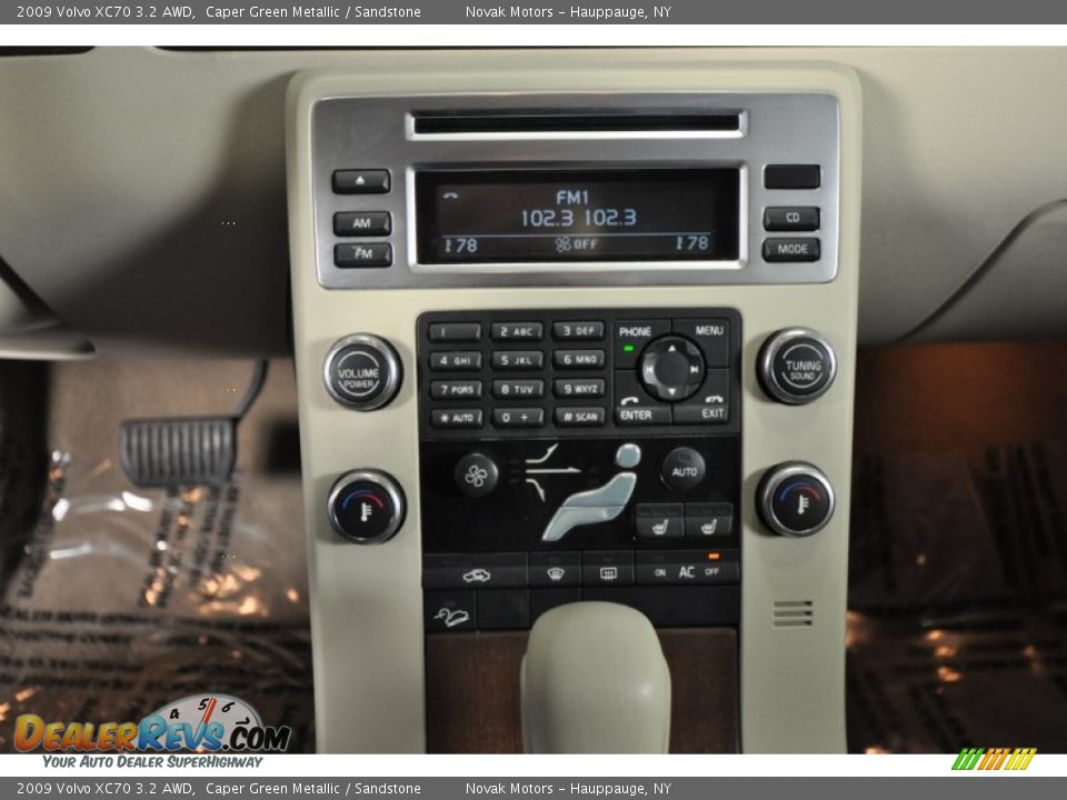 2009 Volvo XC70 3.2 AWD Caper Green Metallic / Sandstone Photo #31