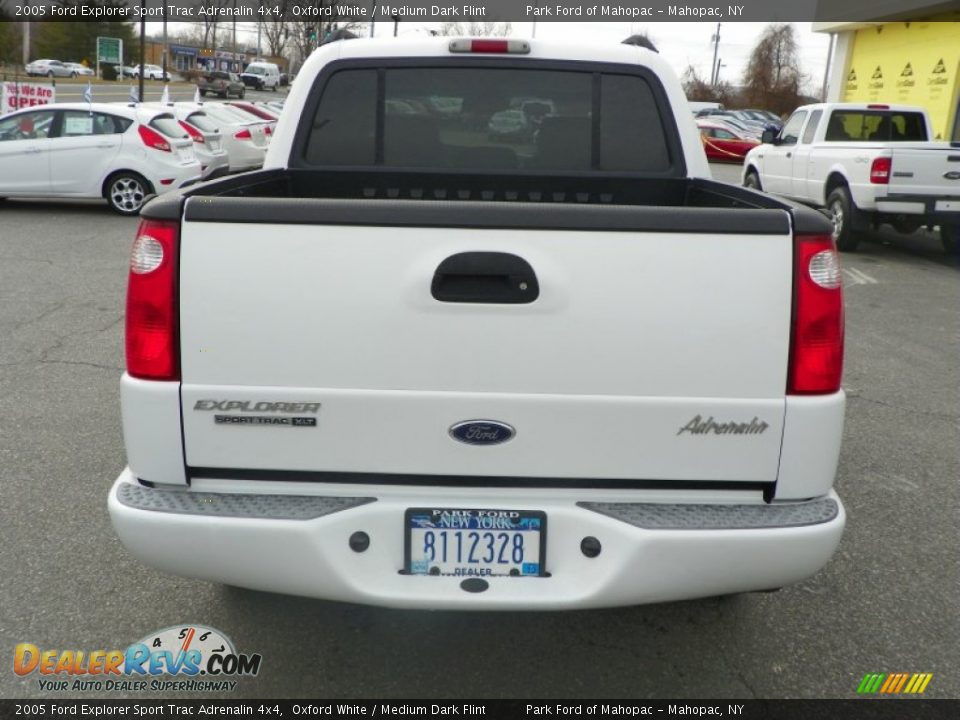 2005 Ford Explorer Sport Trac Adrenalin 4x4 Oxford White / Medium Dark Flint Photo #20