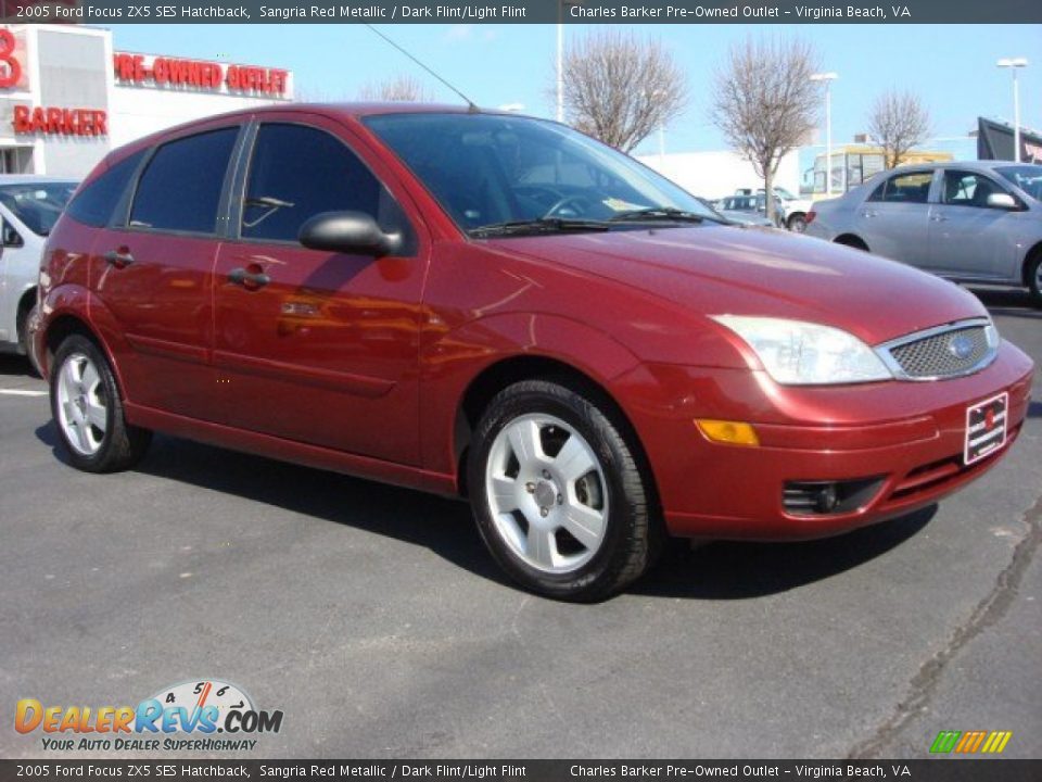 2005 Ford Focus ZX5 SES Hatchback Sangria Red Metallic / Dark Flint/Light Flint Photo #2