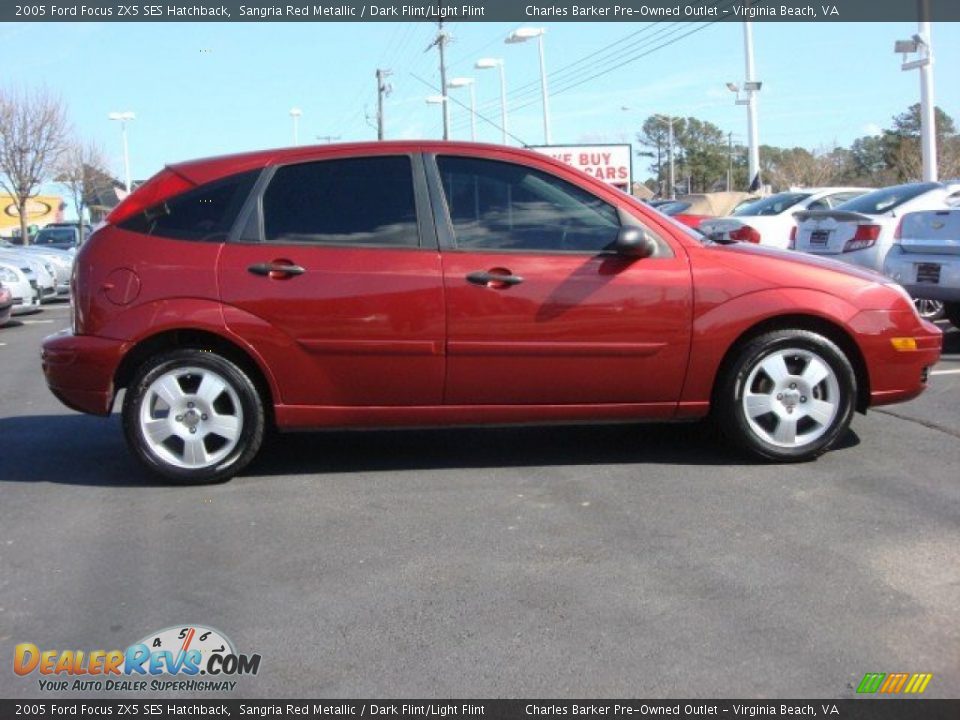 2005 Ford Focus ZX5 SES Hatchback Sangria Red Metallic / Dark Flint/Light Flint Photo #3