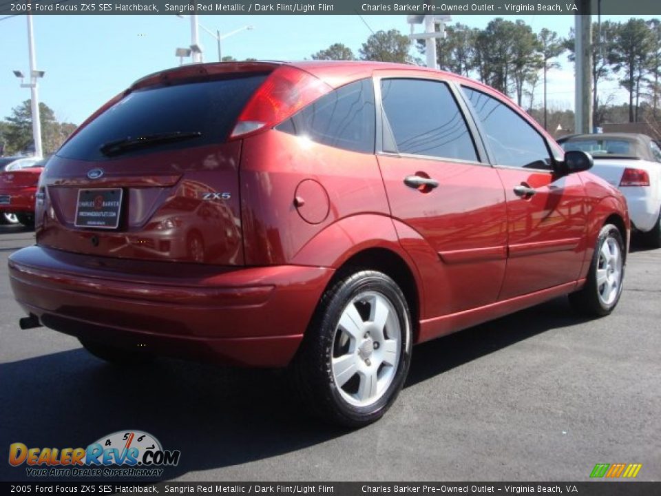 2005 Ford Focus ZX5 SES Hatchback Sangria Red Metallic / Dark Flint/Light Flint Photo #5