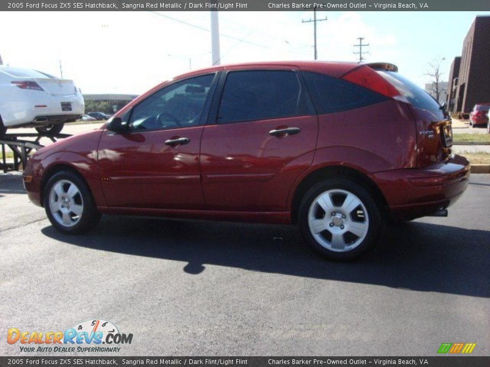 2005 Ford Focus ZX5 SES Hatchback Sangria Red Metallic / Dark Flint/Light Flint Photo #6