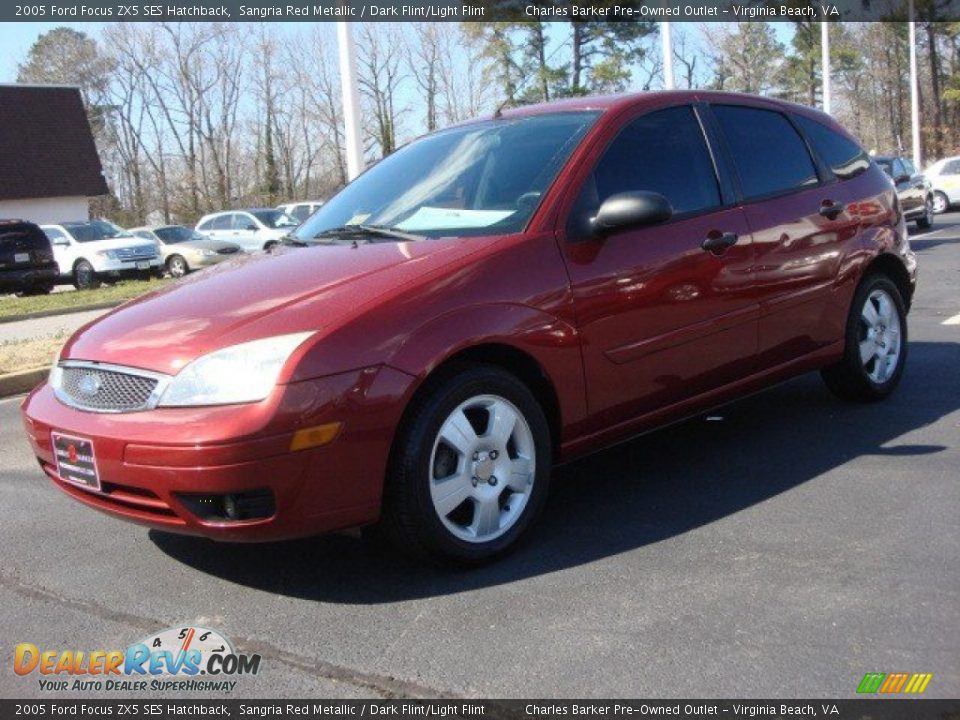 2005 Ford Focus ZX5 SES Hatchback Sangria Red Metallic / Dark Flint/Light Flint Photo #8