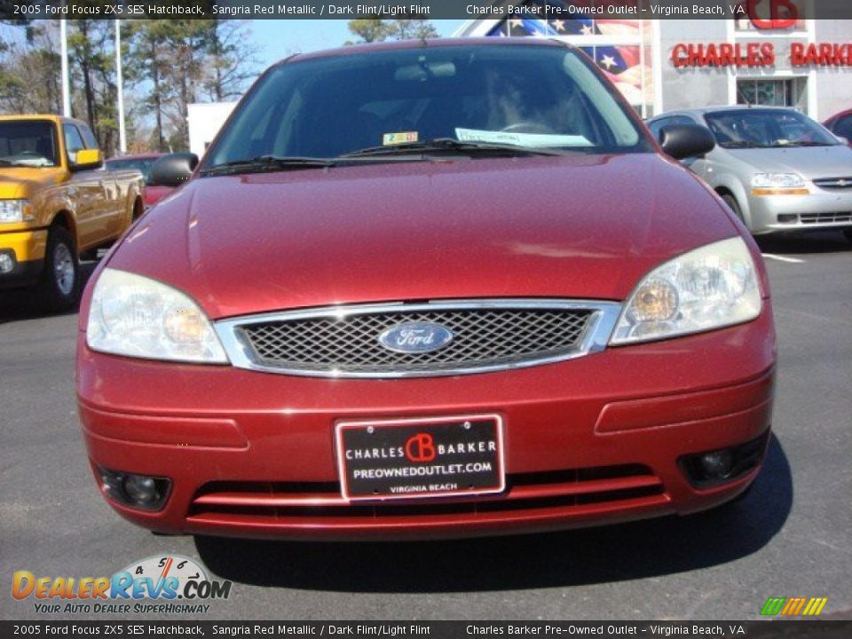 2005 Ford Focus ZX5 SES Hatchback Sangria Red Metallic / Dark Flint/Light Flint Photo #9