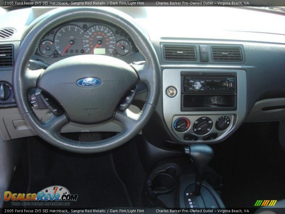 2005 Ford Focus ZX5 SES Hatchback Sangria Red Metallic / Dark Flint/Light Flint Photo #12