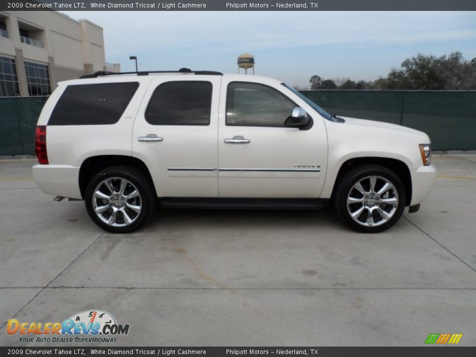 White Diamond Tricoat 2009 Chevrolet Tahoe LTZ Photo #2