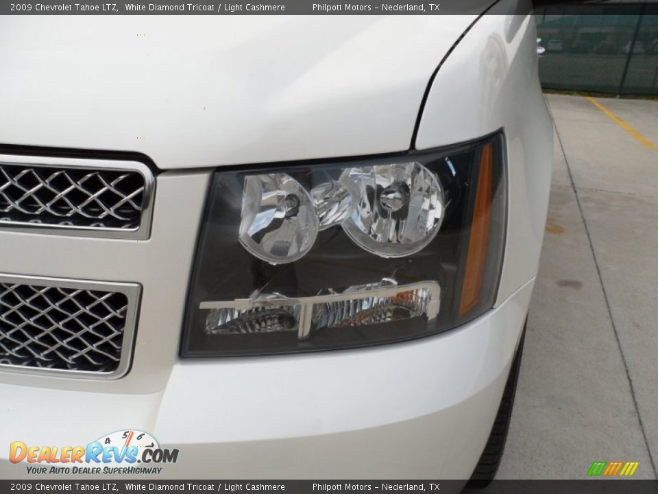 2009 Chevrolet Tahoe LTZ White Diamond Tricoat / Light Cashmere Photo #9