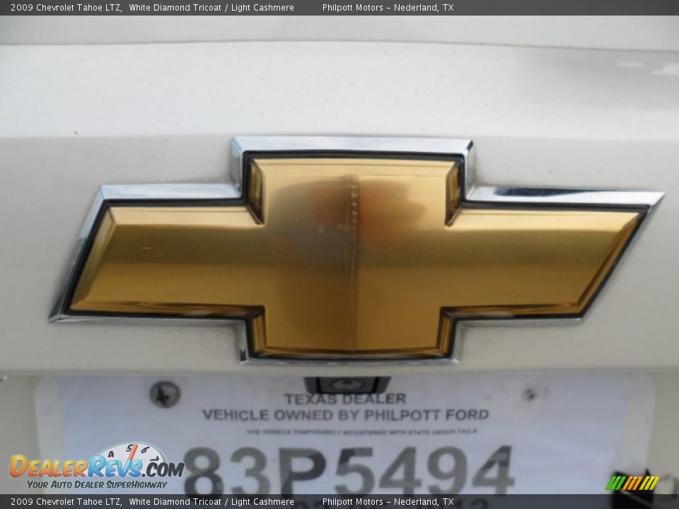 2009 Chevrolet Tahoe LTZ White Diamond Tricoat / Light Cashmere Photo #18