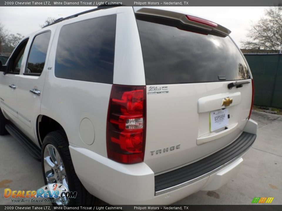 2009 Chevrolet Tahoe LTZ White Diamond Tricoat / Light Cashmere Photo #20