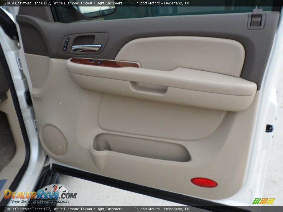 2009 Chevrolet Tahoe LTZ White Diamond Tricoat / Light Cashmere Photo #22