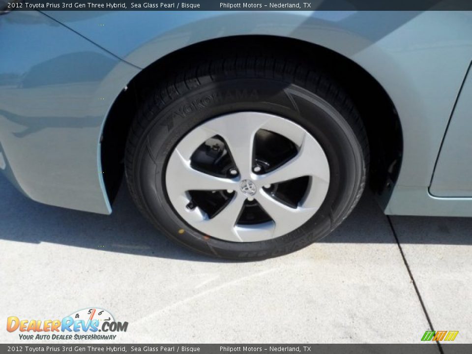 2012 Toyota Prius 3rd Gen Three Hybrid Sea Glass Pearl / Bisque Photo #11