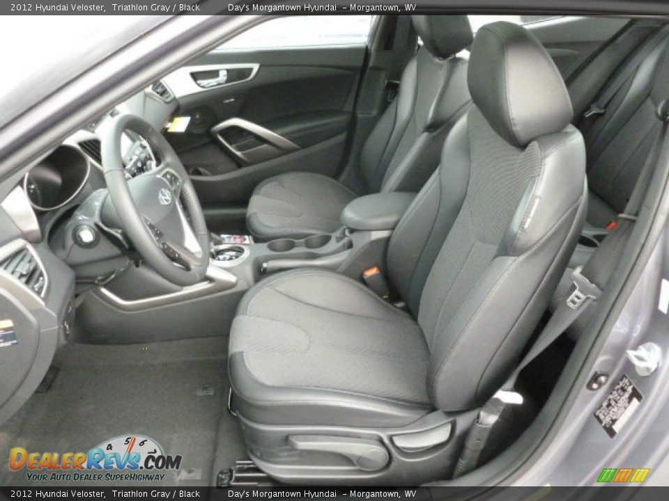 Front Seat of 2012 Hyundai Veloster  Photo #14