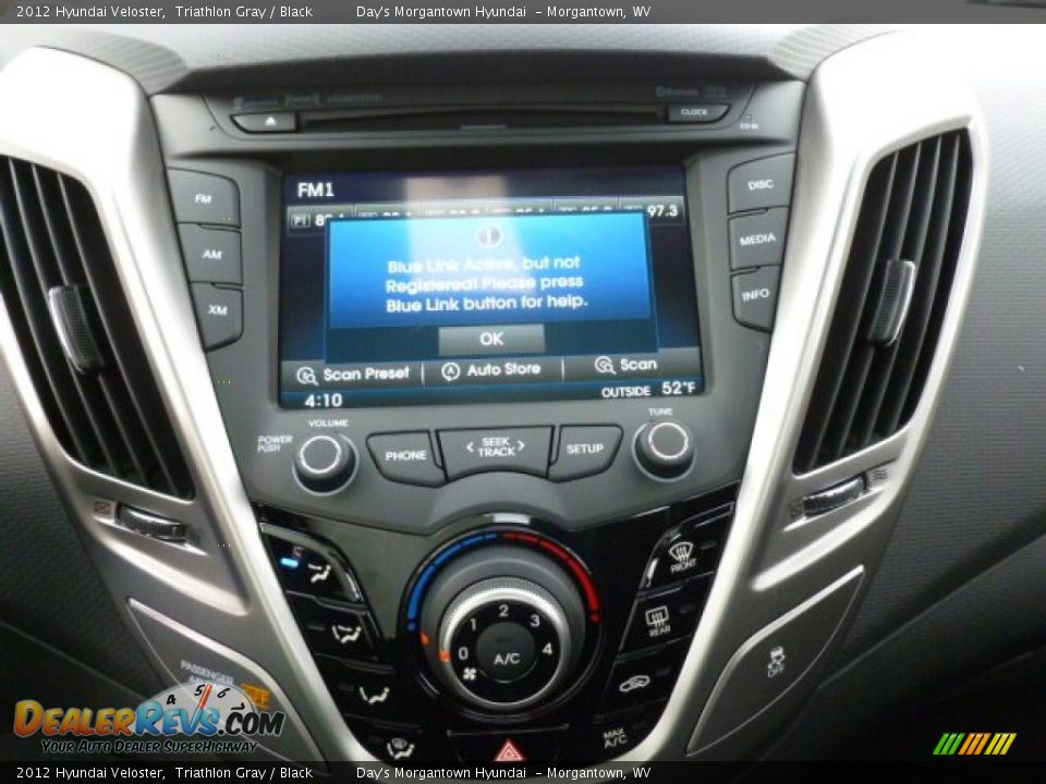 Controls of 2012 Hyundai Veloster  Photo #18