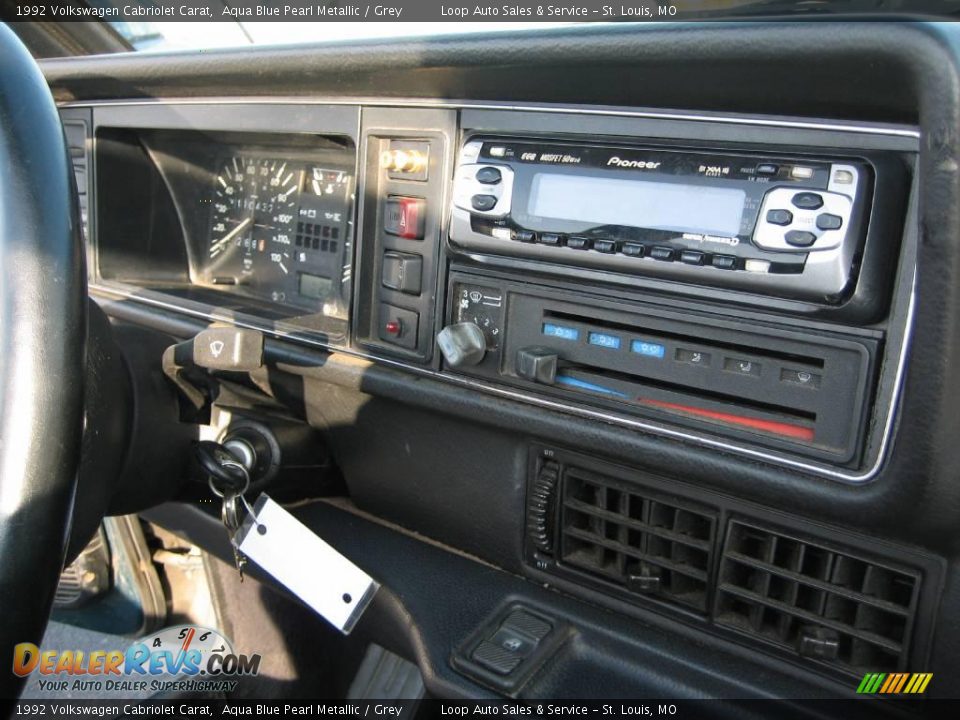 1992 Volkswagen Cabriolet Carat Aqua Blue Pearl Metallic / Grey Photo #35