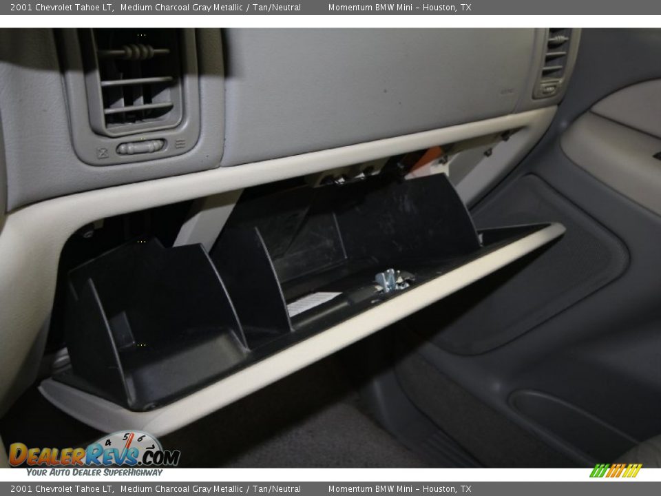 2001 Chevrolet Tahoe LT Medium Charcoal Gray Metallic / Tan/Neutral Photo #22