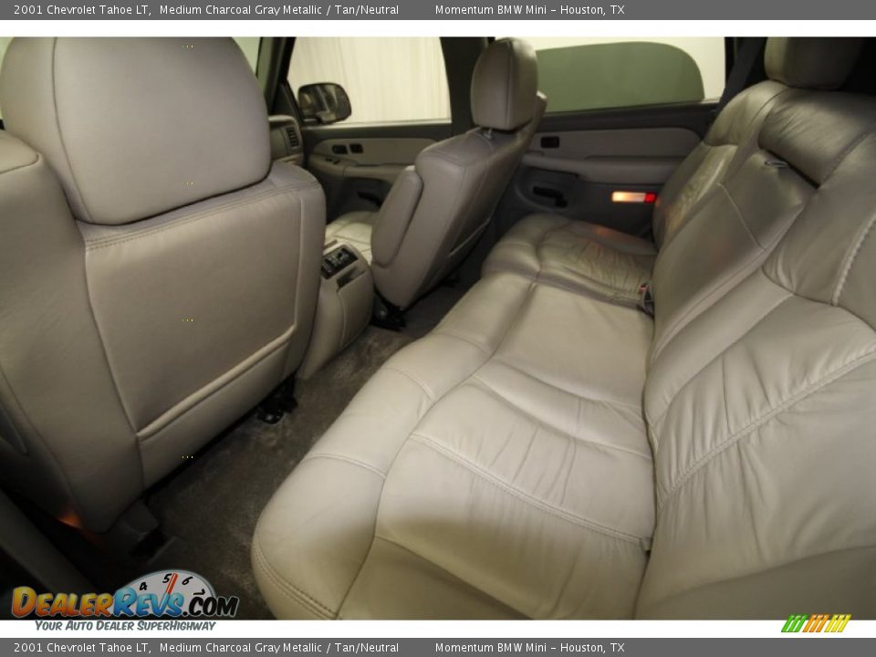 2001 Chevrolet Tahoe LT Medium Charcoal Gray Metallic / Tan/Neutral Photo #30