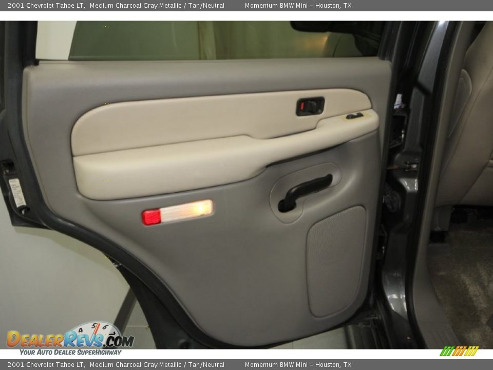 2001 Chevrolet Tahoe LT Medium Charcoal Gray Metallic / Tan/Neutral Photo #31