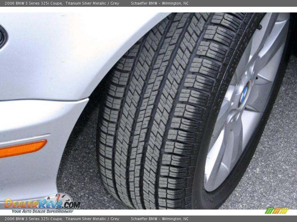 2006 BMW 3 Series 325i Coupe Titanium Silver Metallic / Grey Photo #13